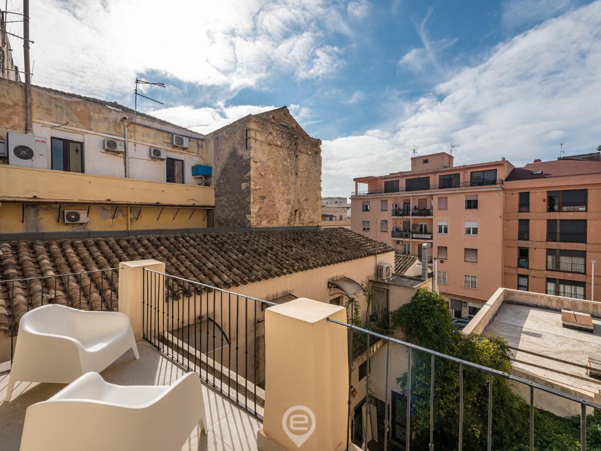 Luisa Apartment Кальяри Экстерьер фото