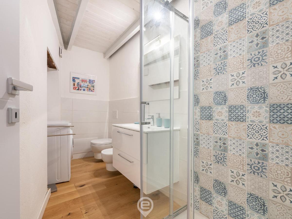 Luisa Apartment Кальяри Экстерьер фото